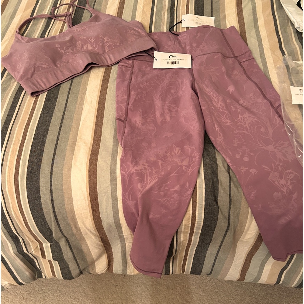 Brand new with tags Zyia lilac leggings and bra - 🤩 absolutely gorgeous